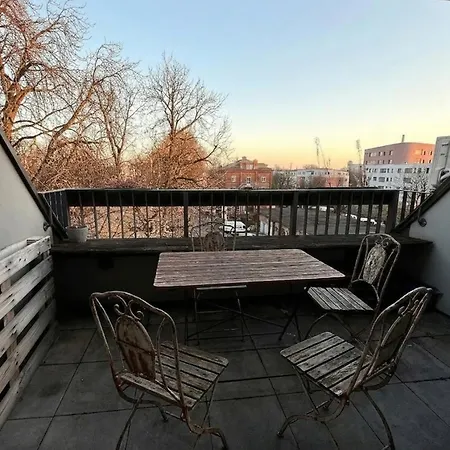 Einzigartige Dachgeschoss-loft Mit Dachterrasse Διαμέρισμα *